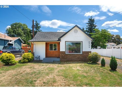 4724 SE 99TH AVE Portland OR 97266