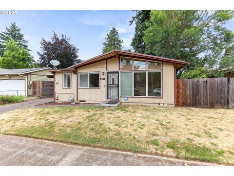 9125 SE ASH ST Portland OR 97216